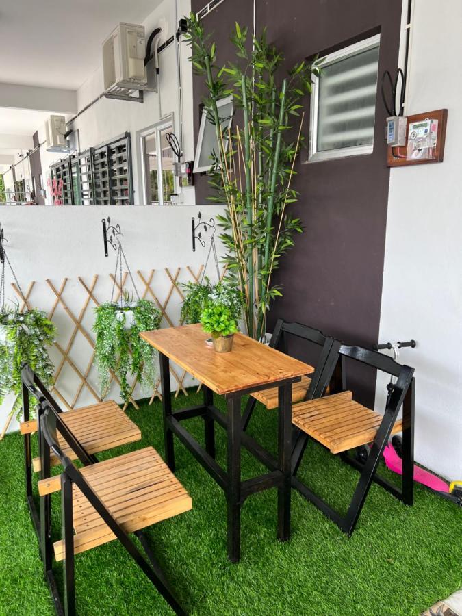 Mieda Rizqi Homestay Kampong Melayu Changkat Larah Bagian luar foto