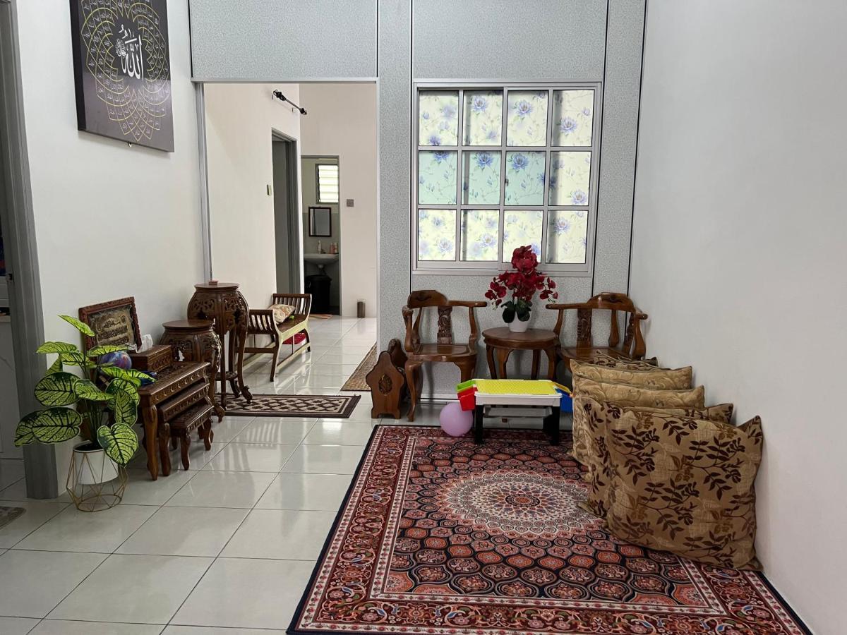 Mieda Rizqi Homestay Kampong Melayu Changkat Larah Bagian luar foto