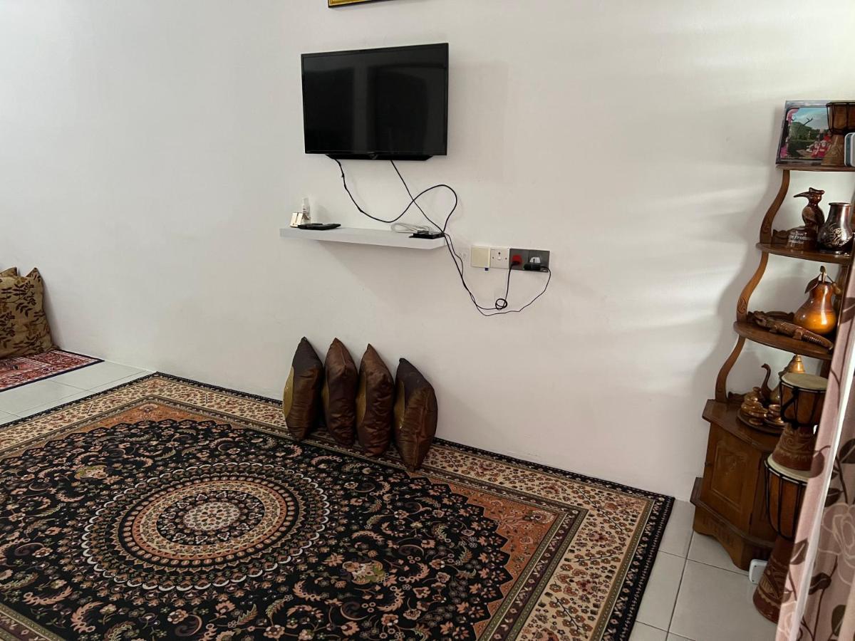 Mieda Rizqi Homestay Kampong Melayu Changkat Larah Bagian luar foto